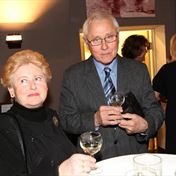 Villon po premiere Divadlo Na Jezerce Jaroslav Satoransky s choti foto Ivan Kahun